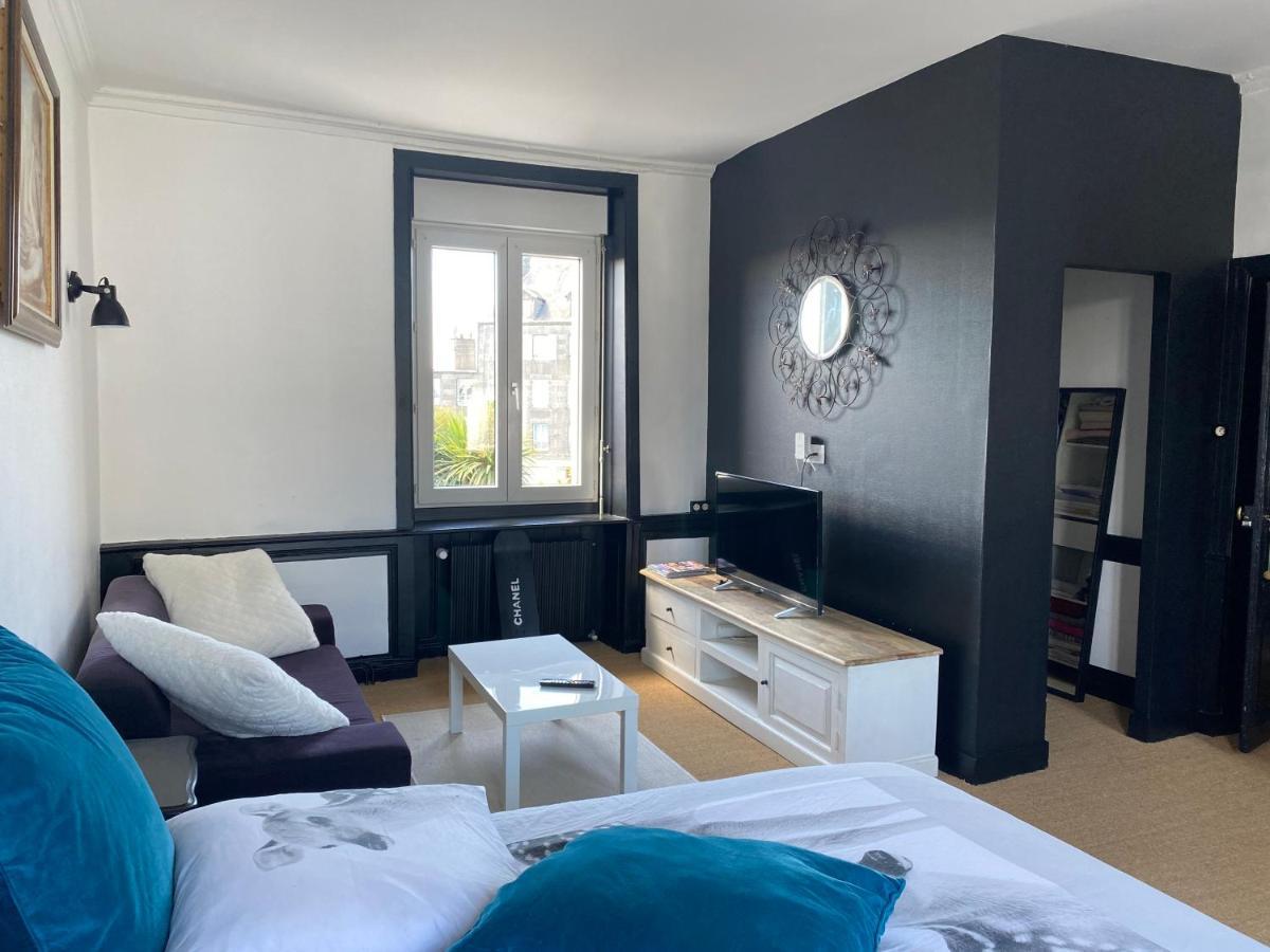 Chambre Spacieuse Dans Maison Renovee Granville Bagian luar foto